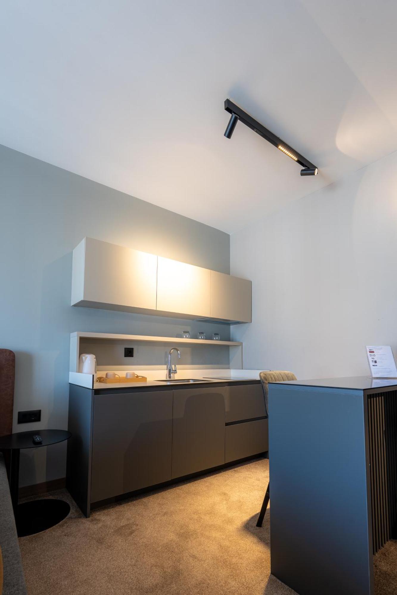 Downtown Apartments プリシュティナ エクステリア 写真