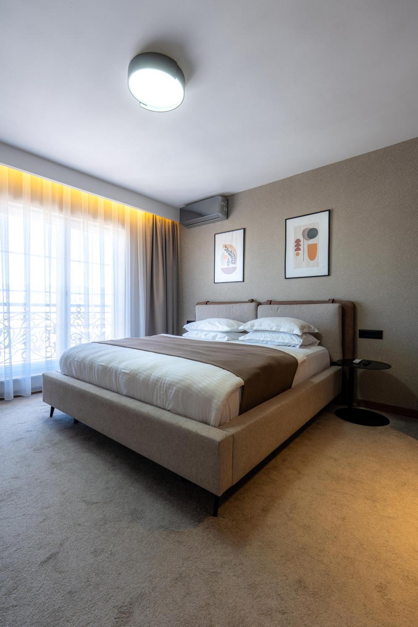 Downtown Apartments プリシュティナ エクステリア 写真